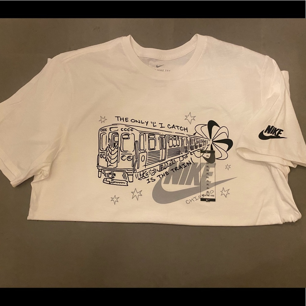 Nike NWT Short Sleeve Chicago Tee